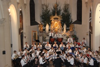 70 musiciens de l’harmonie Sart-Charneux pour le concert de Noël à Sart-lez-Spa